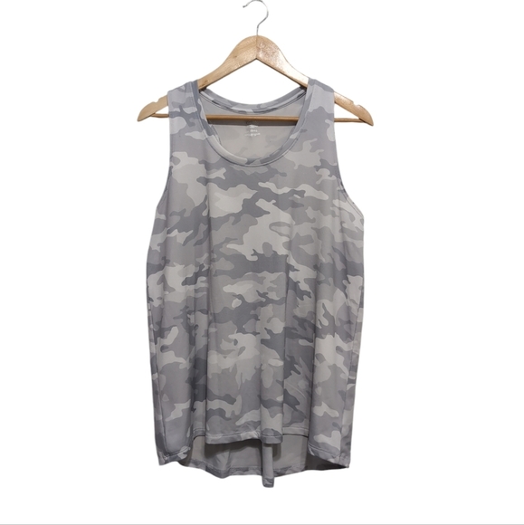 4/$12 Athletic Works Light Gray Camo Print Workout Tank Top size Large - Picture 1 of 8